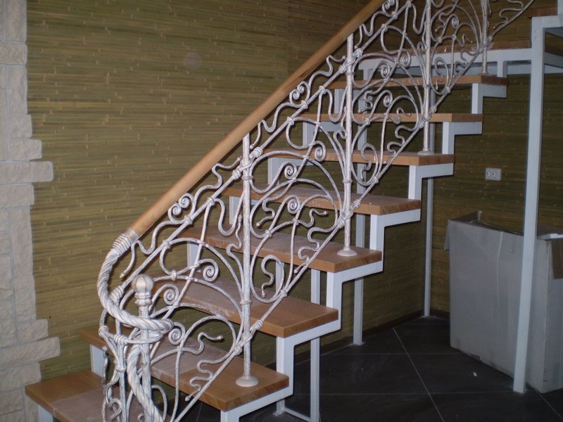 Металлические лестницы 